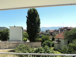 Vends T3 64.55 M2 2éme étage/5 de P à P Sud Est de fontaine proche commoditées Tram A Balc