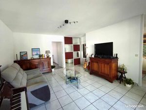 T4 lumineux de 85 m² – grenoble europole – terrasse & garage double