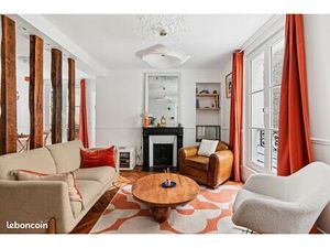 Paris 7 - Gros Caillou - Appartement rénové - Ascenseur - Charme de l'ancien - Calme