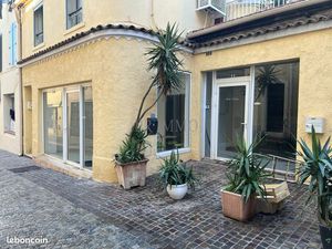 Local commercial 78 m² Fréjus
