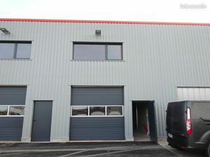 Local logistique 162 m²