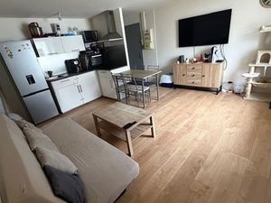 Appartement F2 libre