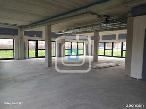 Bureaux 187 m²