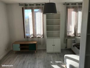 T2 meuble avec garage inclus