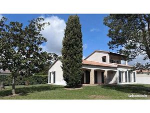 Fonbeauzard 31140 Villa 172m2   Garage   Terrasses   Piscine   Hangar