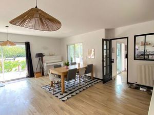 Jolie maison + dépendances