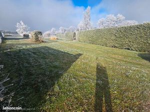 Terrain à bâtir 1050m² partiellement viabilisé
