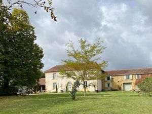 Ferme renovee avec 6 hectares et grange - secteur Marciac 32230