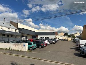 Local commercial 500M2 + parking centre ville