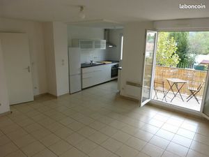 Appartement T3  64 m2  DONZERE