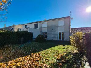PONT DE L'ISERE  Maison de Lotissement de type 4 avec jardin clos