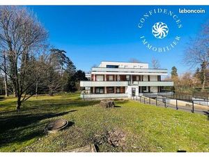 Appartement 5 pièces 153 m²