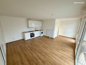 Studio neuf 31m2 + terrasse + parking