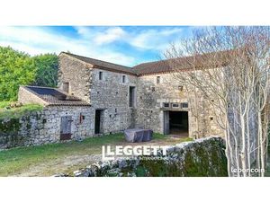 Grange 1 pièce 250 m²