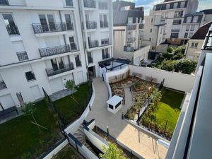 À louer appartement meublé de 43 m²  situé au 3ᵉ et dernier étage d’une résidence calme et