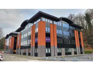 Bureaux neufs à louer aménageables