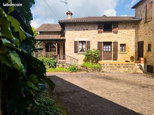 Maison 2 pièces 77 m²