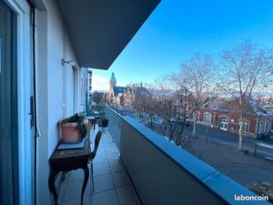 Appartement 5 pièces 93m2 - balcon et parking