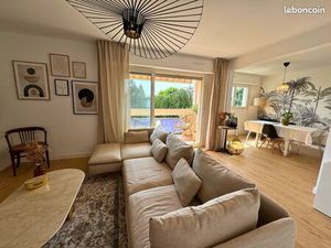 T5 de 113 m2 + cave + garage en dernier étage