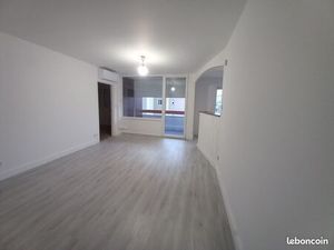 T2 46 m² Hyper centre Bourgoin chauffage par PAC (climatisation réversible)