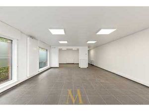 Instapklaar handelspand met topligging tussen Roeselare e...