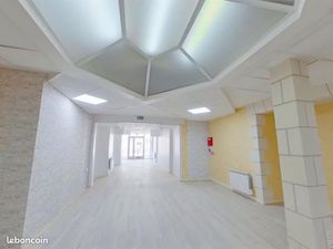 Local commercial ou bureaux 125m² en hyper-centre de Châtellerault