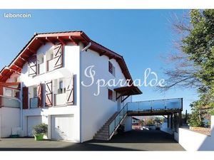 Maison mitoyenne F4 récente à Hendaye  proche Baie
