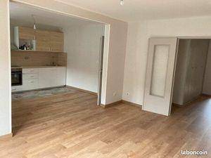 Appartement 3 pièces 77 m² Hyper centre