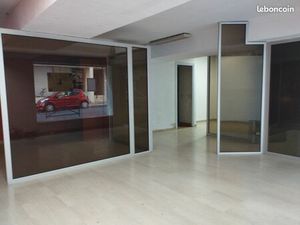 Local à louer 57 m² ANTIBES secteur Albert 1er