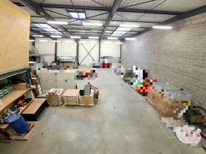 Hall industriel à louer