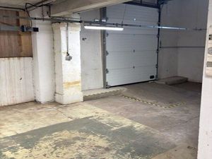 Local de stockage romans quai d Isère