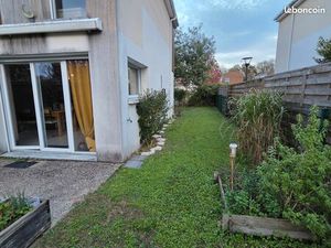 Maison récente T3 garage  terrasse  bbc  jardin privatif clos (20 min Bordeaux)