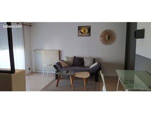 T1 étudiant proche universités