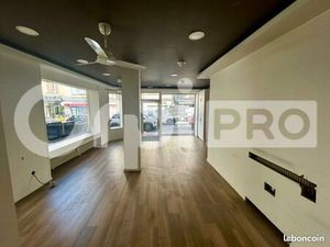 Local commercial 75 m²