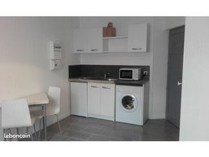 Studio neuf meuble a la gare