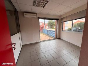 Local commercial 110 m²