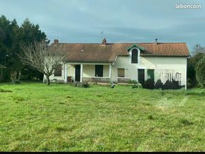 Maison rénovée 126 m2 et 2400 m2 de jardin