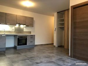 Appartement. De 38 m2  2 pièces AIX LES BAINS centre ville