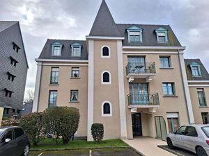 Location Appartement 2 pièces à Saint-Servan-sur-Mer (35400) : à louer 2 pièces / 32m² Sai