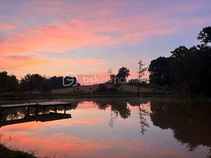 Terrain de 27 010 m² à Verdun