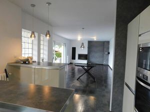 Vente maison 5 pièces 156 m² Villeneuve-de-Rivière (31800)
