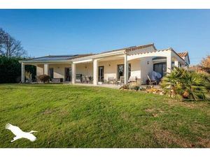 Vente maison 5 pièces 147 m² Villeneuve-de-Rivière (31800)