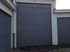 Grand garage box fermé (box 22)