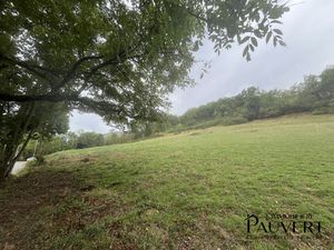 GRAND TERRAIN IDEALEMENT SITUE - AU COEUR DE NOTRE BELLE CAM