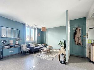 Avignon – Appartement T3 rénové à 800 m des remparts