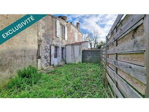 IDEAL INVESTISSEURS - T2 à rénover avec jardin et garage