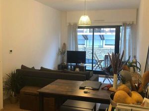 ILE DE NANTES T2 A LOUER