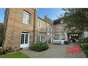 Superbe maison bourgeoise rénovée   4 chambres   jardin   part