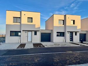 Maison individuelle 3 chambres garage cave terrasse