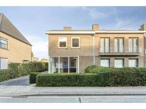 Halfopen gezinswoning te koop in Bissegem!